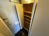 leopalace Tatsumi House Entrance