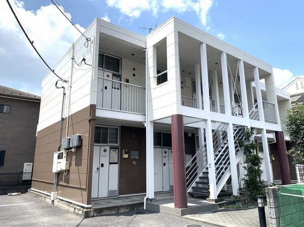 Bên ngoài leopalace Miki