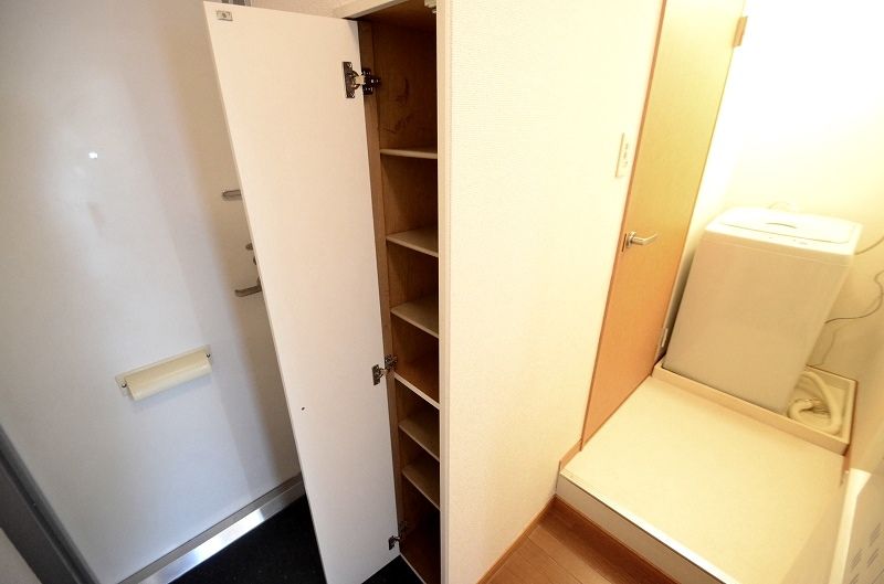 レオパレスＭｅｉ　Ｆｌｏｒａ 収納