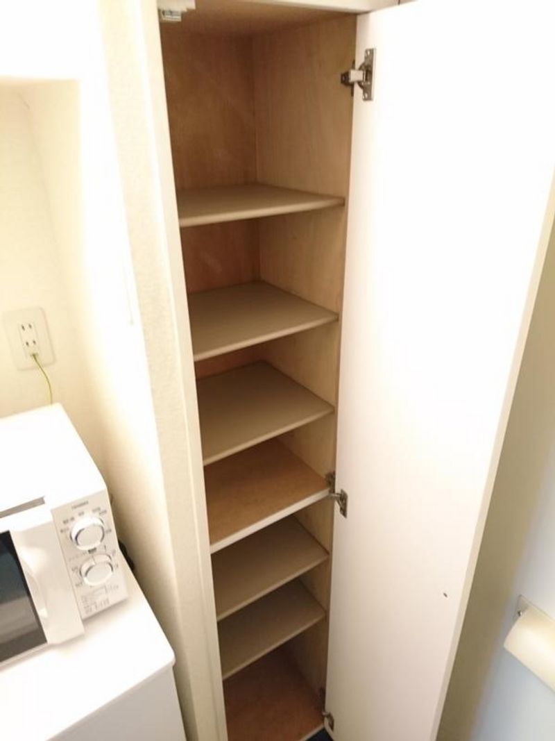 レオパレスハイツ小林 玄関