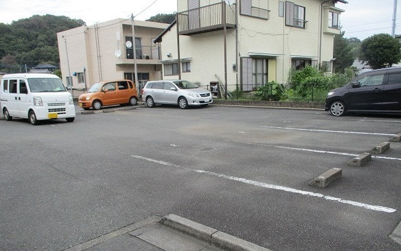 レオパレス伊豆長岡 駐車場