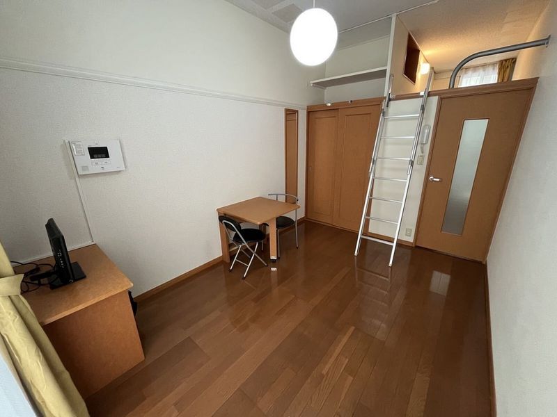 レオパレスＭｉｏ 居間