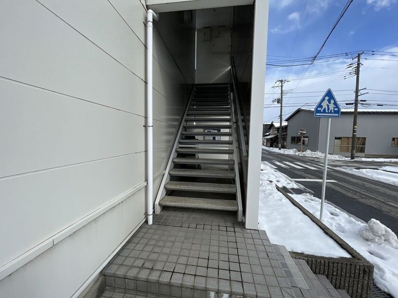 leopalace Grace Toyosaka Entrance