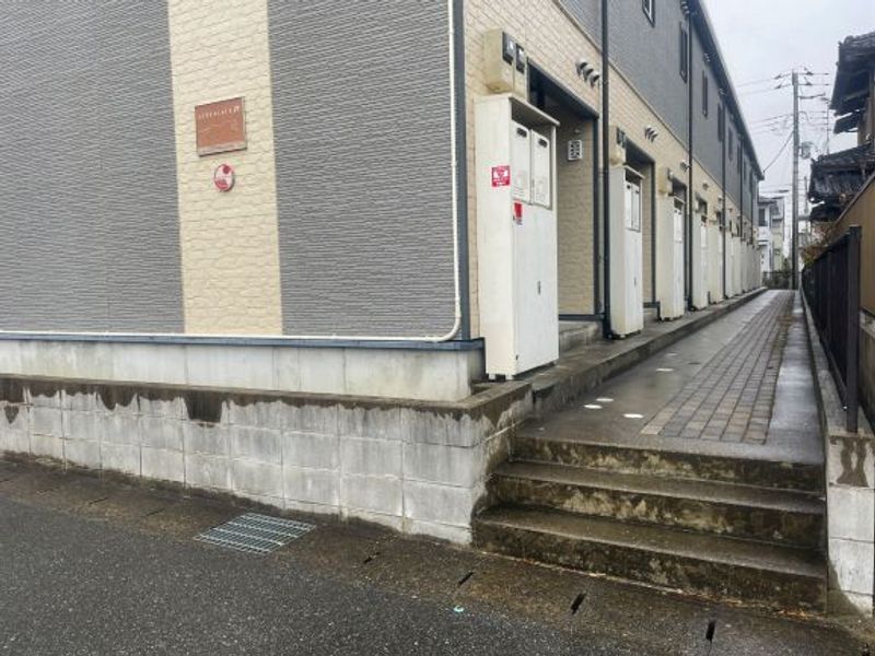 レオパレスタンポポ 共用部分