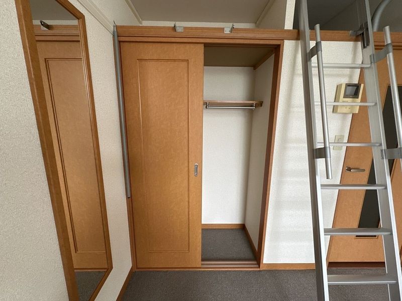 レオパレスグランパルク小柳 収納