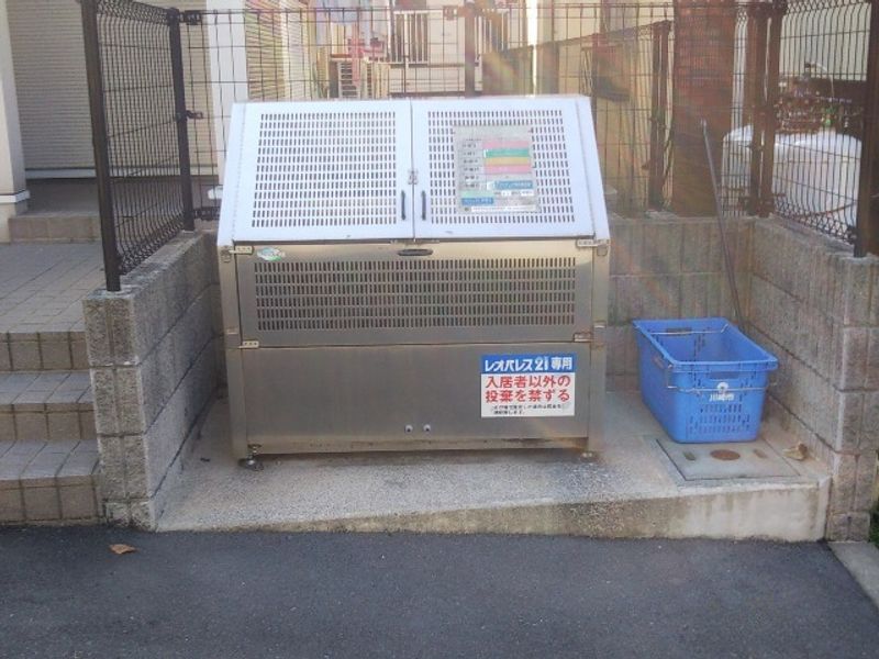 レオパレス野川 共用部分