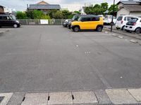 レオパレスＴＲＥ 駐車場