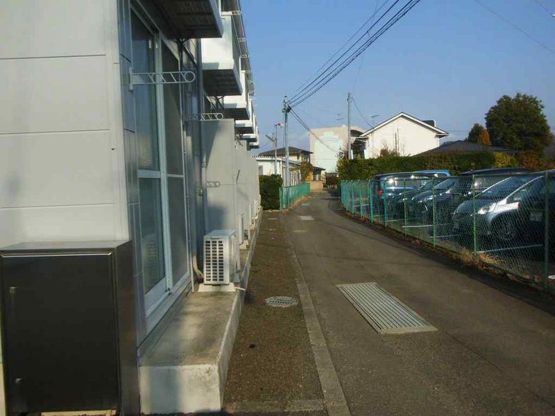 レオパレス信夫ヶ丘 バルコニー