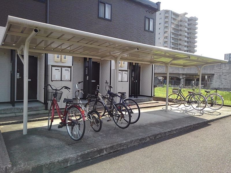 レオパレスサルウェイ三条 共用部分