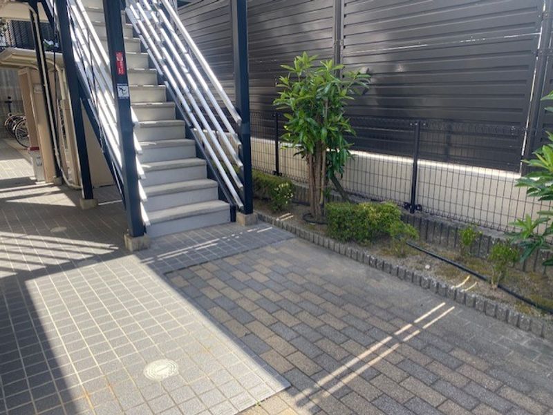 レオパレスＩ　Ｓ　北千里 ロビー