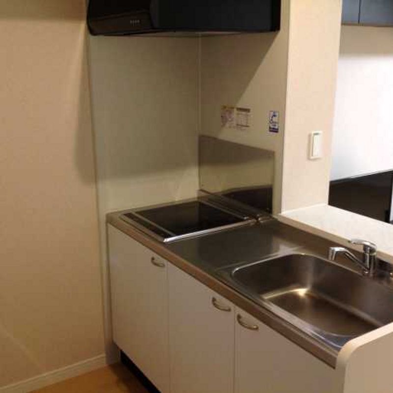 LEONEXT Excel Asahi VI Kitchen