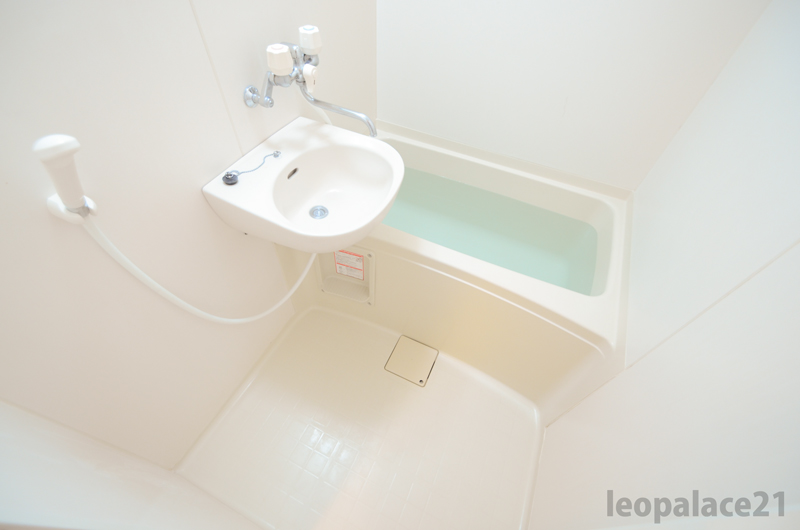 レオパレスプランドールⅠ 風呂