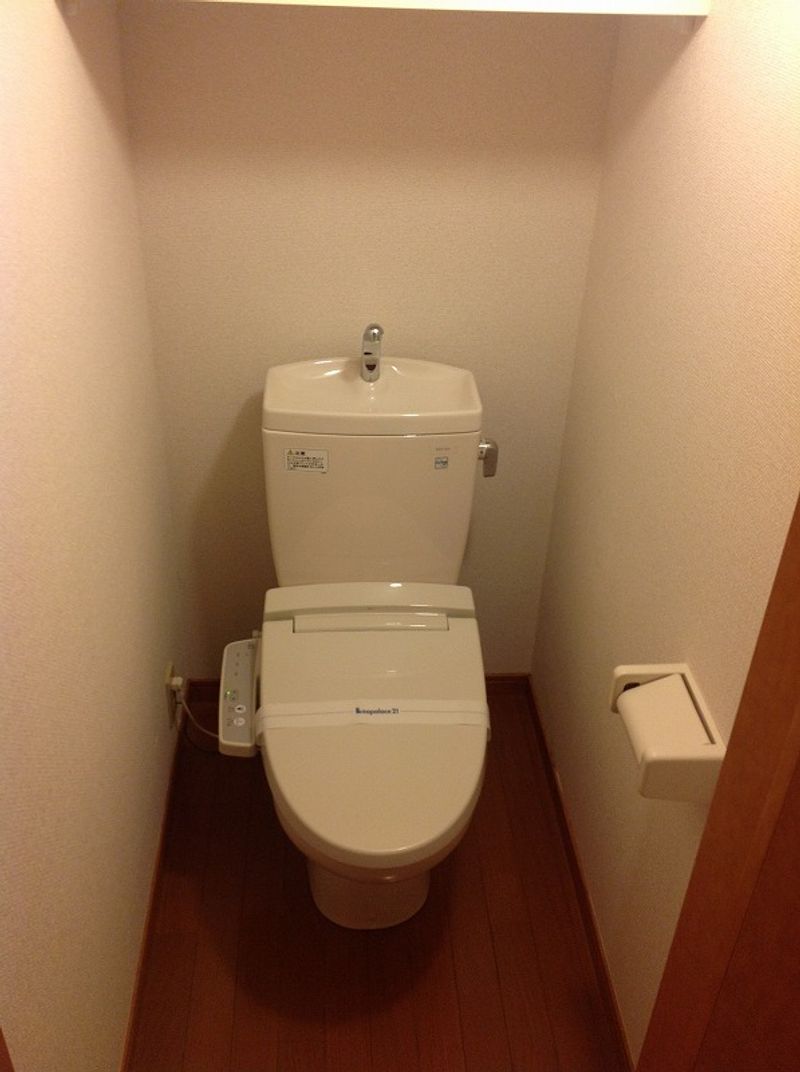 レオパレスエターナル トイレ