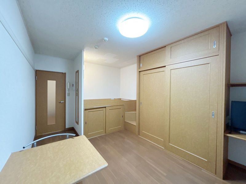 レオパレスアクエリアス 居間