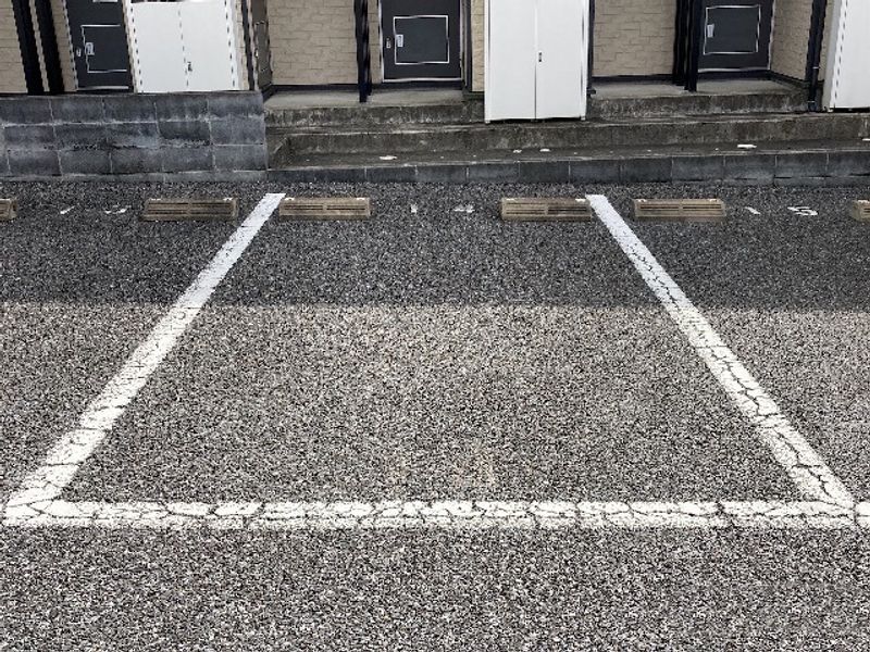 レオパレスビリーブロード 駐車場