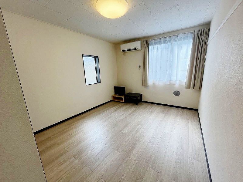 レオネクストグランドソレイユ 居間