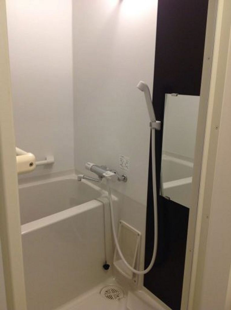 LEONEXT Espoir Bathroom