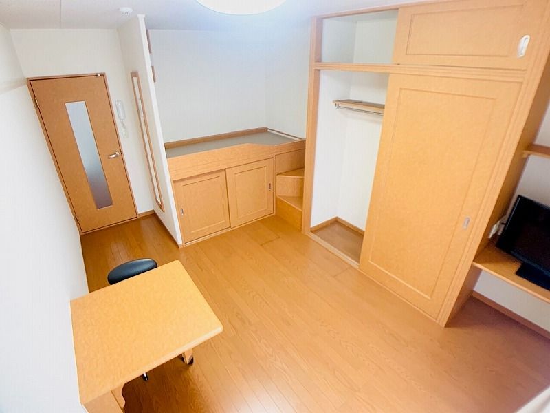 レオパレスアクエリアス 居間