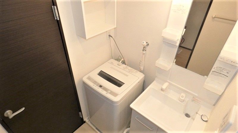 クレイノかにく 洗面所