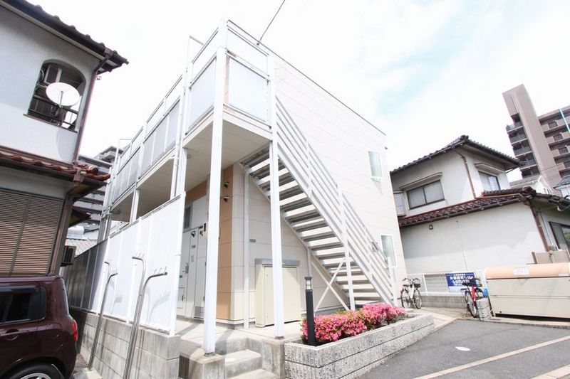 レオパレス古市 外観