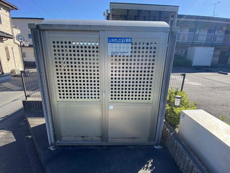 レオパレスシャンデリア 共用部分