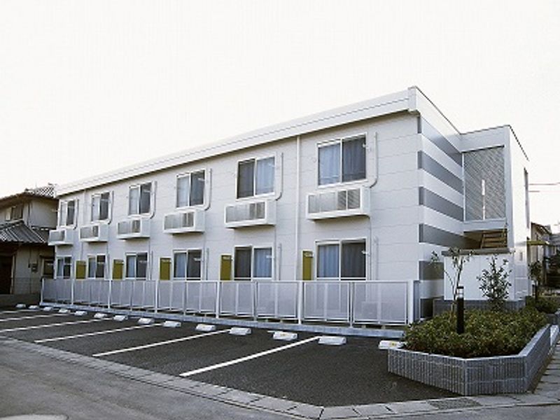 レオパレスアップル 駐車場