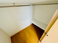 レオパレスエスポアール 収納