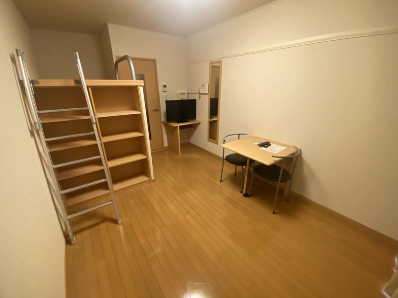 レオパレス小本西 居間