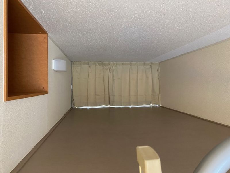 レオパレス新屋敷 収納