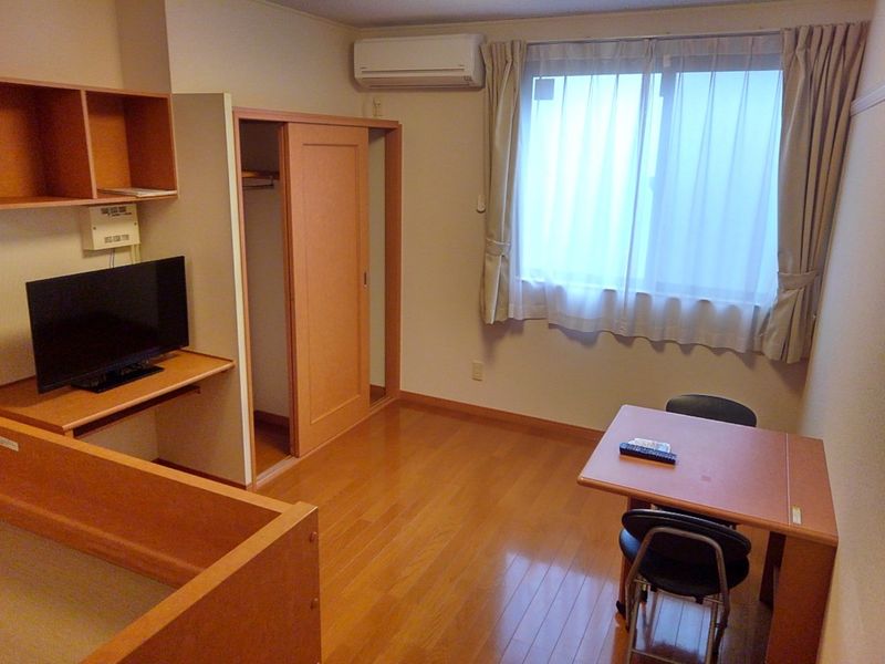 レオパレスネーブルⅡ 居間