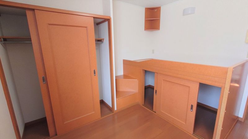 レオパレスみぶ川 収納
