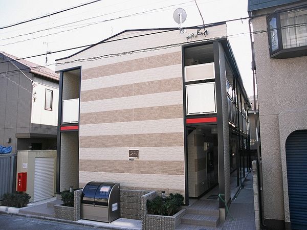 レオパレスノーブル 外観