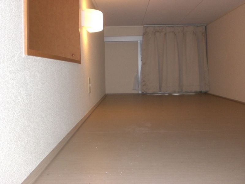 レオパレスさくら小町 収納
