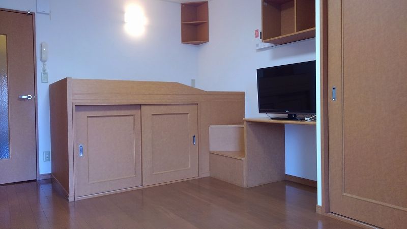 レオパレスグランヴィア東草津Ⅲ 居間