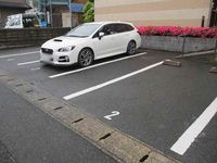 レオパレスシャローム 駐車場