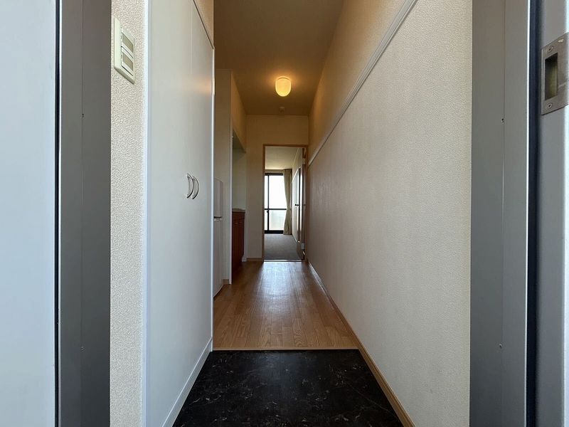 leopalace Gaia Hatsukari 玄关