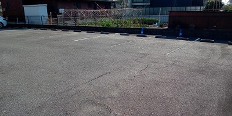 レオパレスＳｍａｌｌ　ｂａｌｌ 駐車場