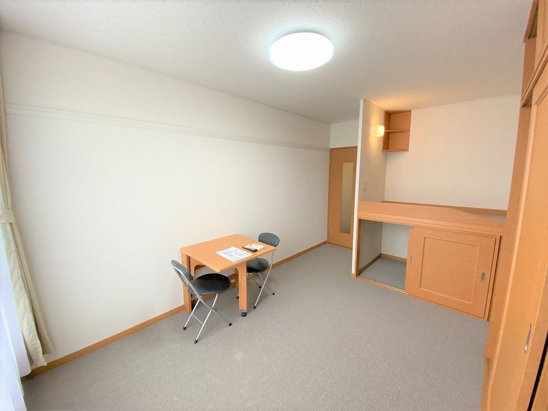 レオパレス大楠 居間