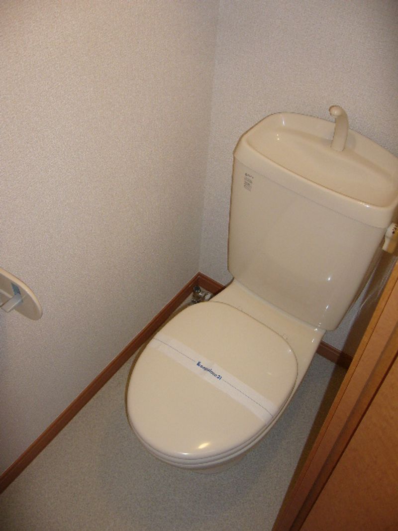レオパレスｌａｕｒｏ トイレ