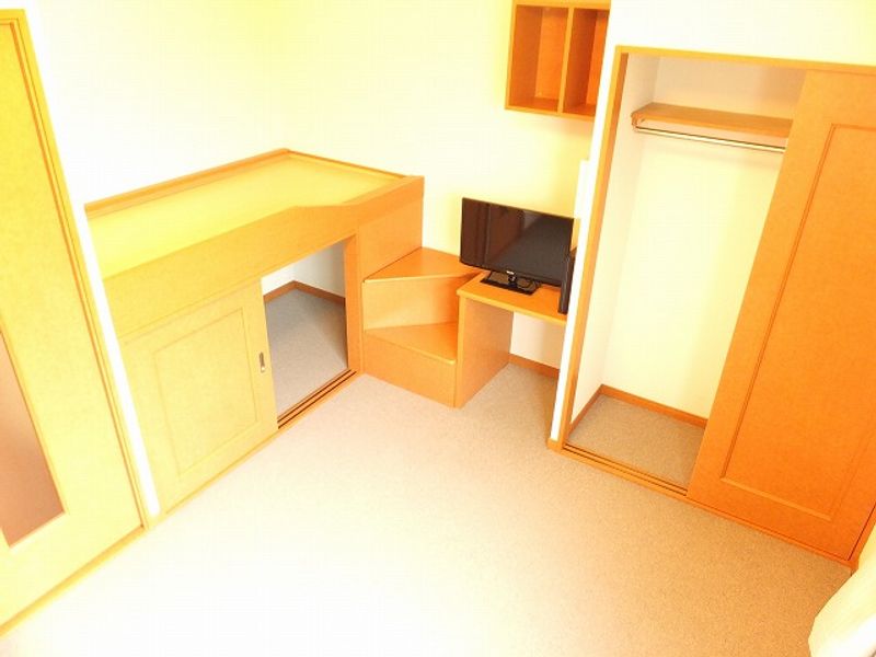 レオパレス牡丹山 寝室