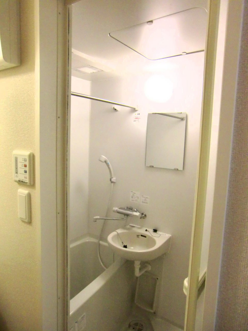 レオパレスターク 風呂