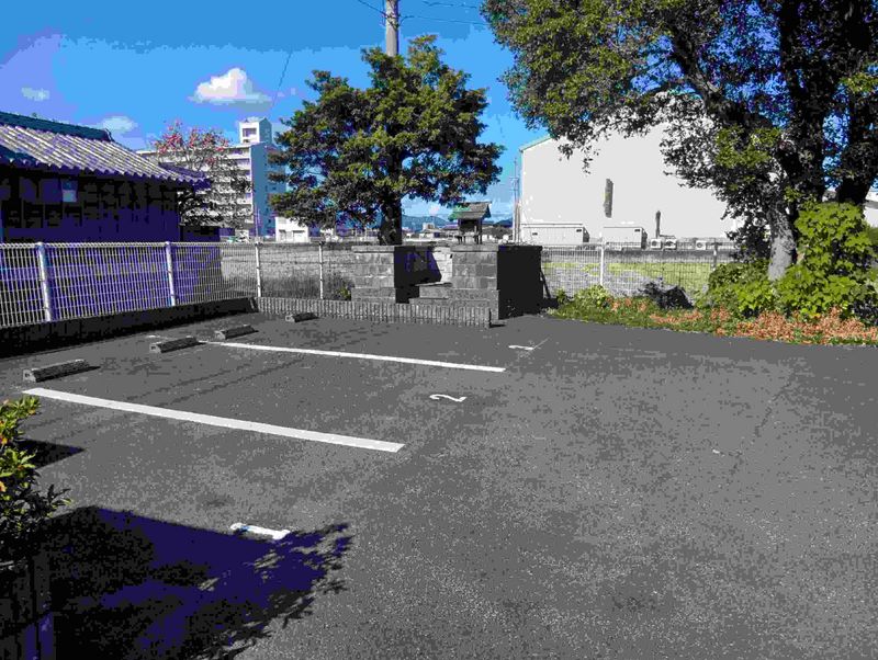 leopalace ROOT Wakamiya Bãi đỗ xe