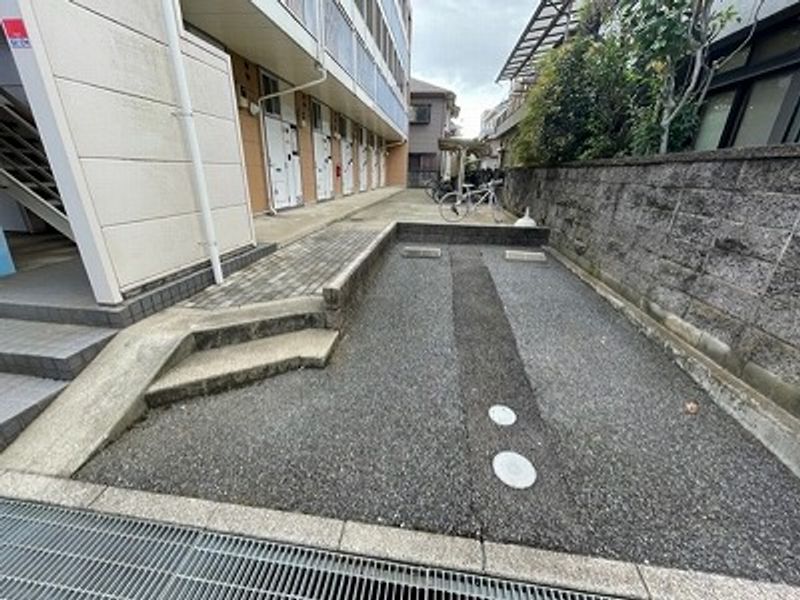 レオパレスＭＡＳＡ　１００ 駐車場