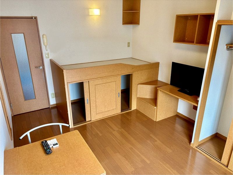 レオパレスコート柴宮 居間
