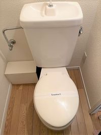 レオパレス中井町５ トイレ
