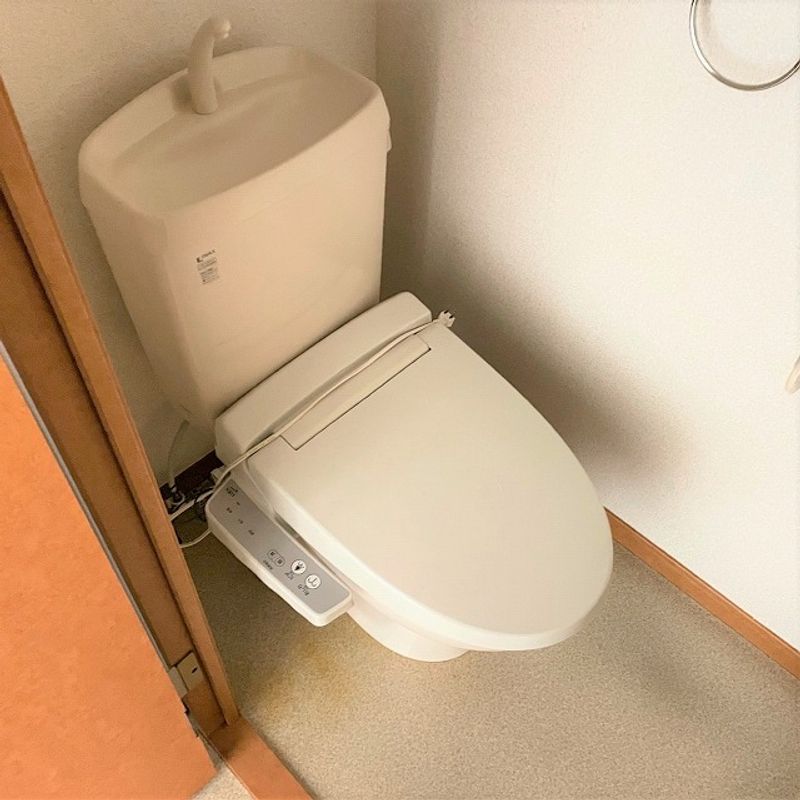 レオパレスグランシャリオ　Ａ トイレ