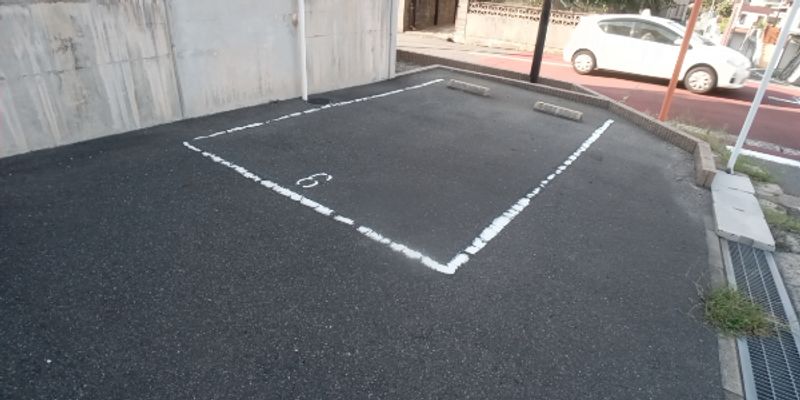 レオネクスト萩ヶ丘 駐車場