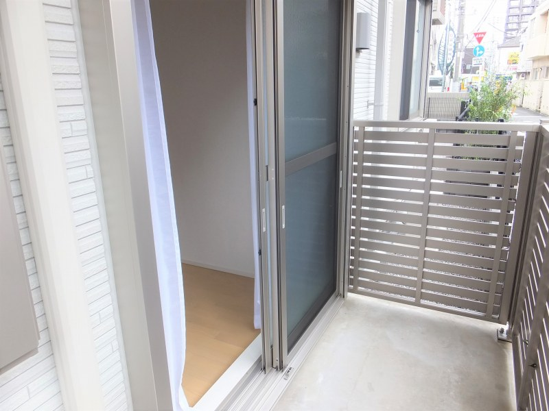 CLEINO Sun Hills Balcony