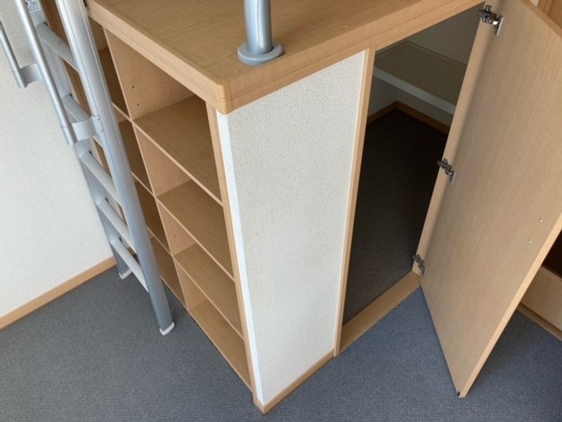 レオパレスニュートリノミラージ 収納