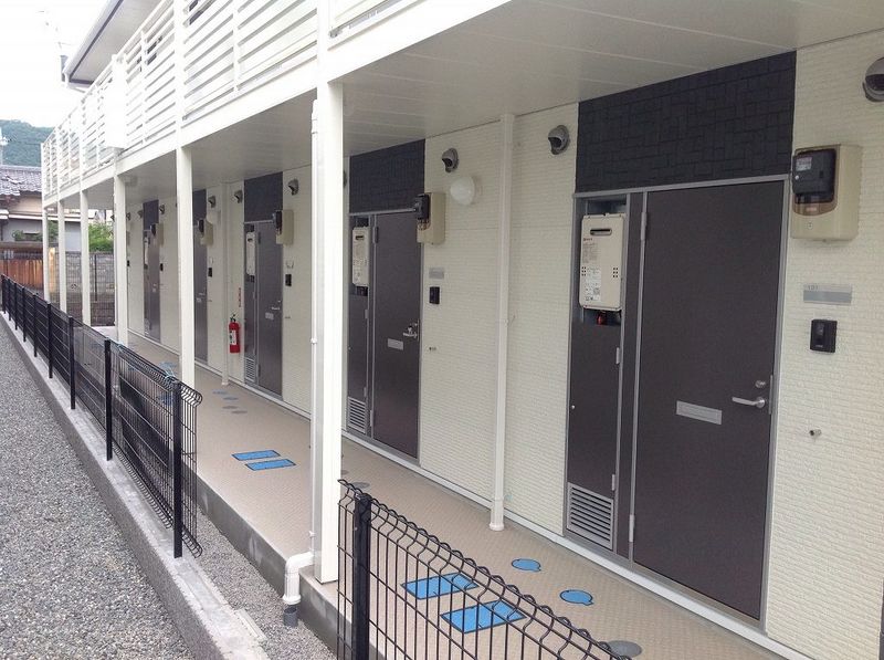 レオネクストアステール エントランス